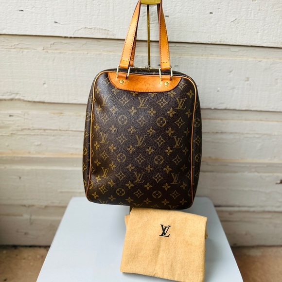LOUIS VUITTON LV Excursion HandBag Monogram with Dustbag and COA. - Picture 12 of 17